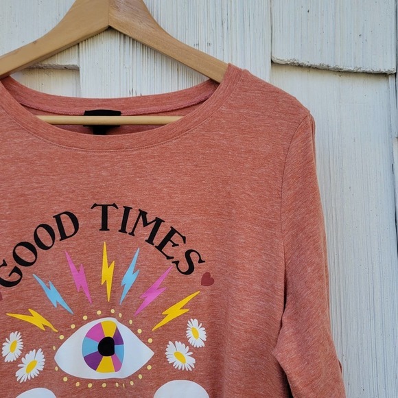 Torrid Classic Fit Cold‎ Shoulder Eye Art Auburn T Shirt NWT - Picture 3 of 9